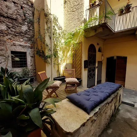 Anju D'Oro & Azzurro - Charming Apartments Lesa Exterior photo
